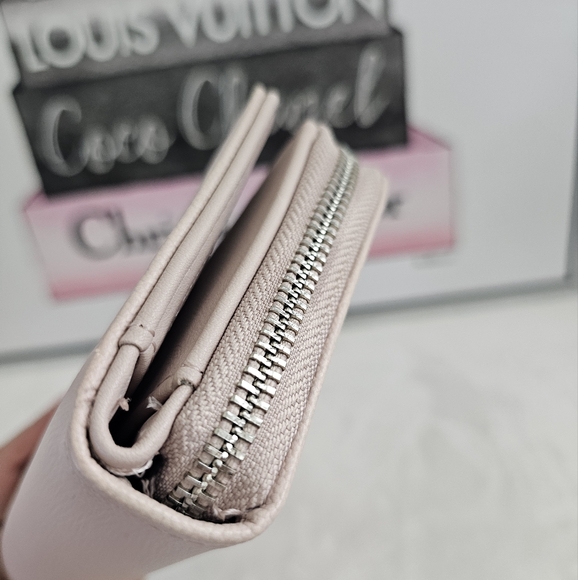 NWT Steve Madden Wallet Wristlet. - Picture 13 of 13